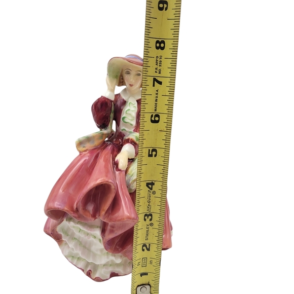 Royal Doulton - “Top O' the Hill” HN 1834 - Vintage Bone China - Picture 10 of 10